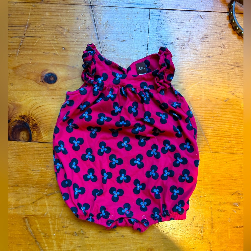 Cute baby romper.